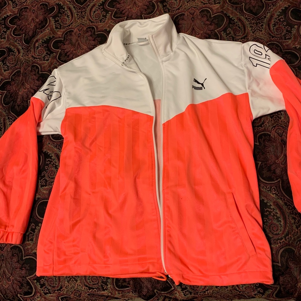 Women’s puma zip up jacket
